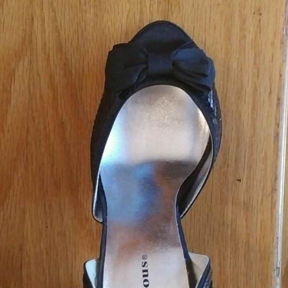 ✨HOST PICK!✨  Sequin D'Orsay Open-Toe Pumps with Satin Bows, Black, size 8 - Picture 8 of 8